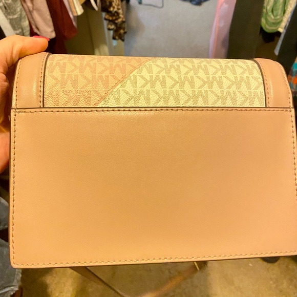 🆕MK Ballet Fullflip Crossbody - Picture 6 of 6